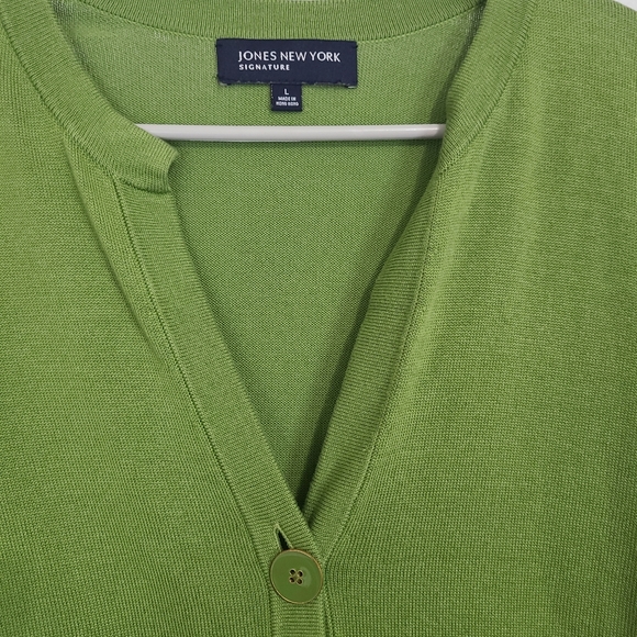 (1218) Jones New York Signature Woman's Long Sleeve V-Neck Button Down Sweater - Picture 8 of 16